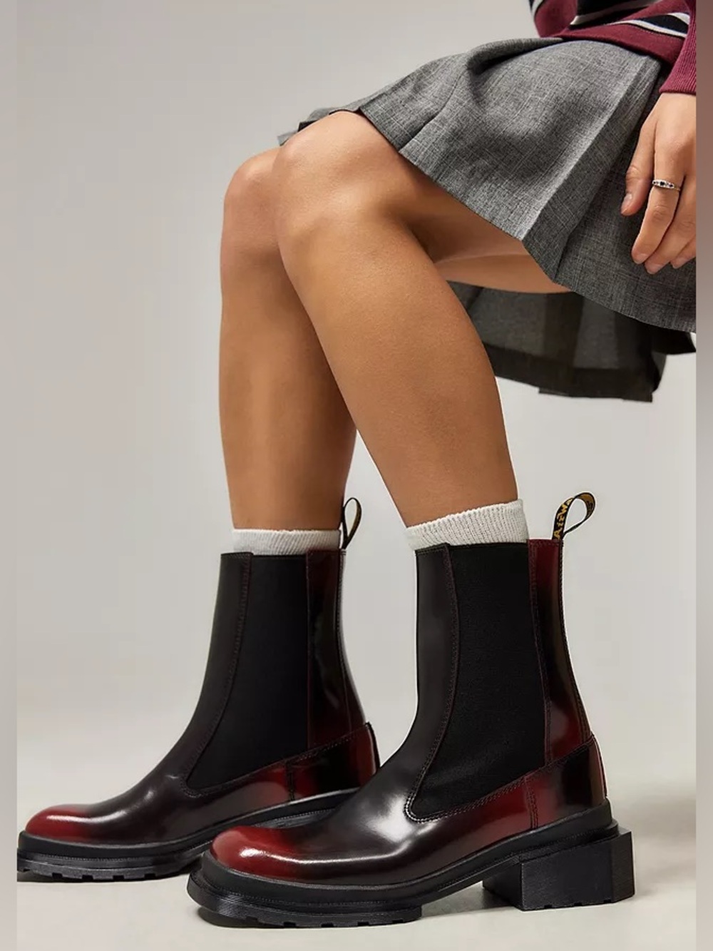 🔥🔥🔥 Dr. Martens MAYBOLE SQUARE
TOE CHELSEA BOOTS, size 8 US/39 European